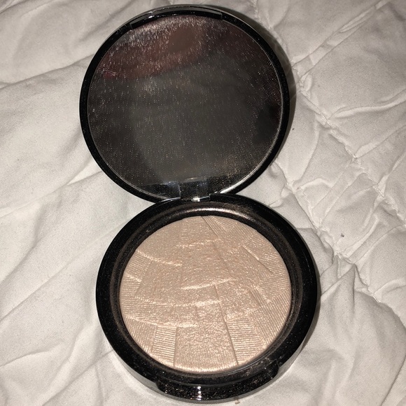 Anastasia Beverly Hills Other - Anastasia Beverly Hills Starlight Illuminator